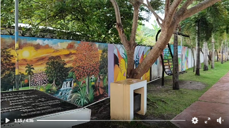 19 Marzo – Así luce nuestro parque municipal La Altagracia donde el alcalde Pedro Estrella desde su llegada al cabildo se ha empañado en mantener sus áreas limpias y el departamento de cultura encabezado por Pedro Sánchez (Coyo) ha realizado excelente trabajo acompañado de los más destacados artistas plásticos de San Víctor con la confección de extensos murales que muestran la actividad agropecuaria y cultural.