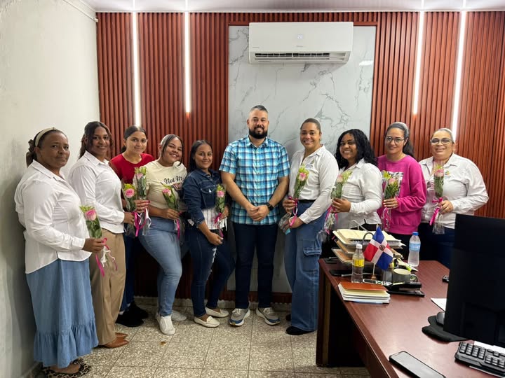 28 Abril – La alcaldía de San Víctor agasaja sus secretarias y agradece la labor que realizan cada día !!